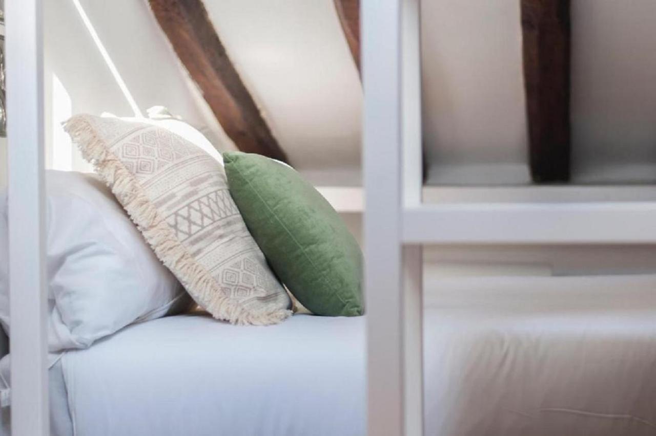 Guernica III Apartment มาดริด ภายนอก รูปภาพ
