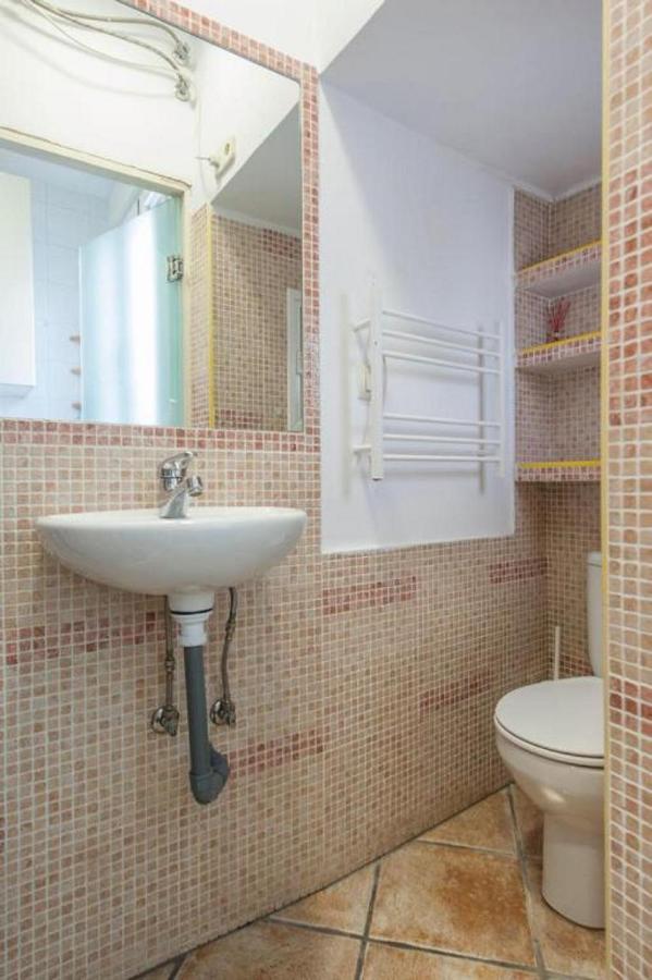 Guernica III Apartment มาดริด ภายนอก รูปภาพ